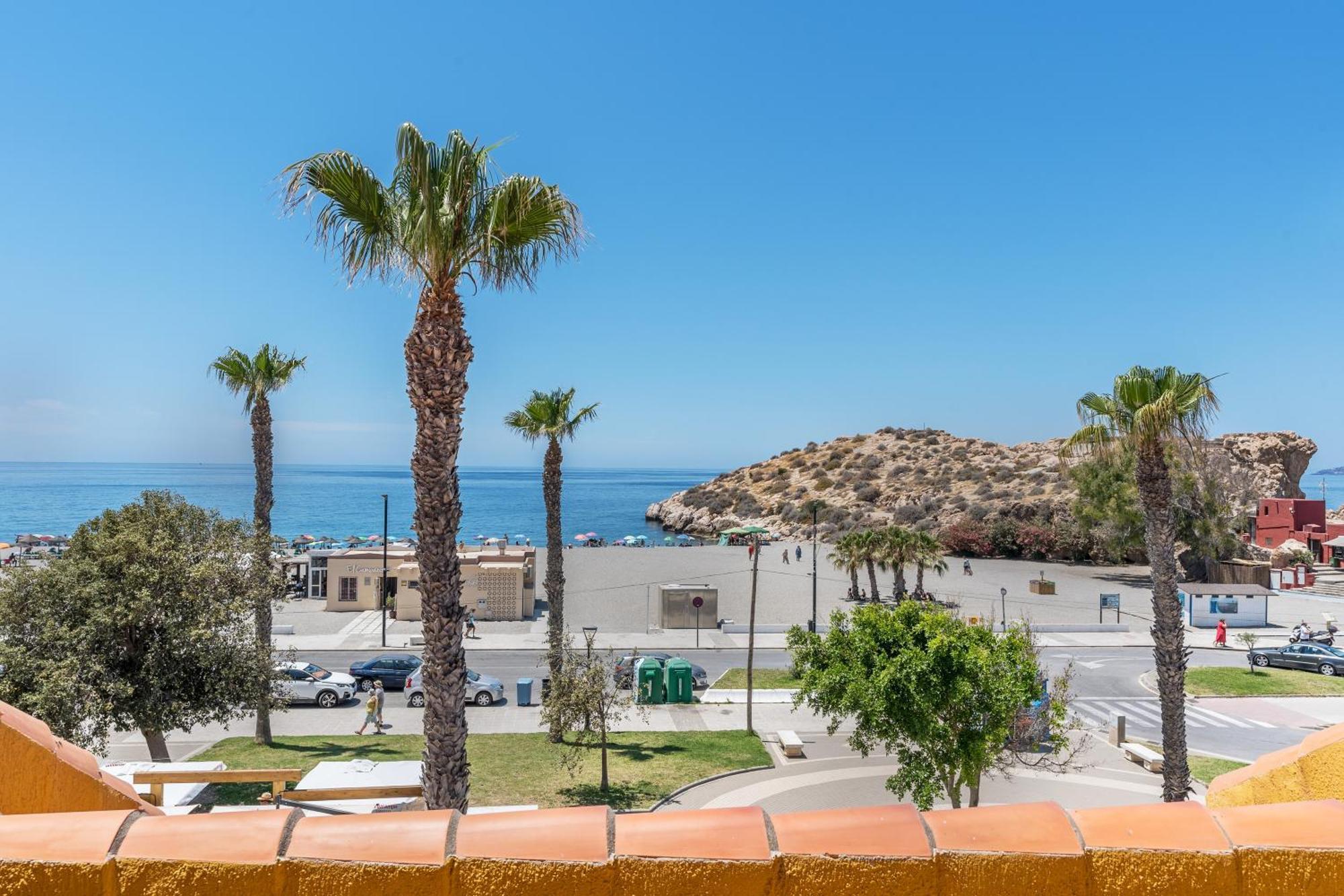 The Beach House At Playa Salobrena Exterior photo